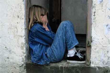 El riesgo de suicidio se incrementa drásticamente  en los meses posteriores de las autolesiones en adolescentes