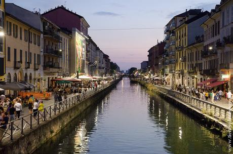 Navigli Navigli noche Milán canales encanto viaje Italia 15 dias