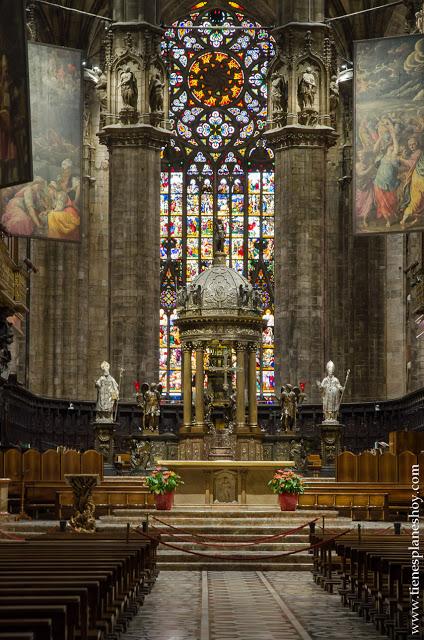 Duomo Milan viaje Italia interior