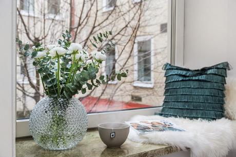 Tendencia con ladrillo visto y una pared pizarra.