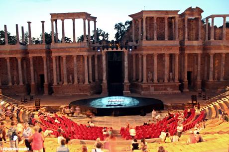 Un recorrido teatral muy particular en el Día Mundial del Teatro (1ª parte) | Día 4: Cuesta no perder el ritmo Un recorrido teatral muy particular en el Día Mundial del Teatro (1ª parte) | Día 4: Cuesta no perder el ritmo