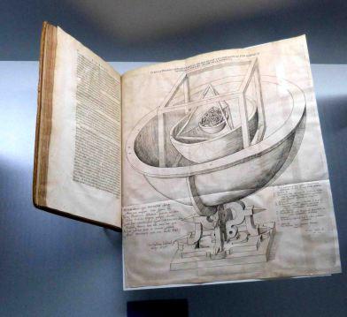 Exposición “COSMOS” en Madrid