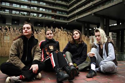 Goat Girl: Throw Me A Bone es su nuevo tema