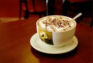 cafe Tomar café disminuye el riesgo de ictus en mujeres hasta en un 25%