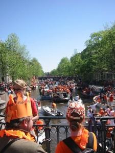 Queen’s Day 2011 – Amsterdam se tiñe de naranja