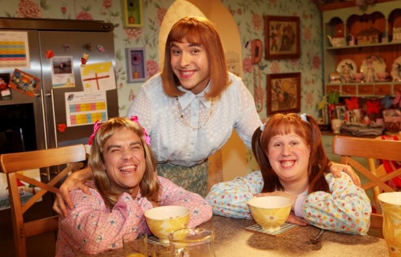 Robbie Williams becomes Candy Marie