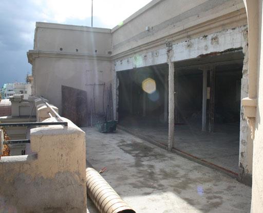 Reforma de A-cero de un edificio para diseñar dos lujosos apartamentos en una exclusiva zona de Madrid