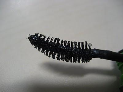 Rimmel - The Max Bold Curves Mascara Rimmel - The Max Bold Curves Mascara