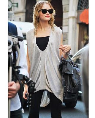 PARIS FASHION WEEK OCTOBER 2010.