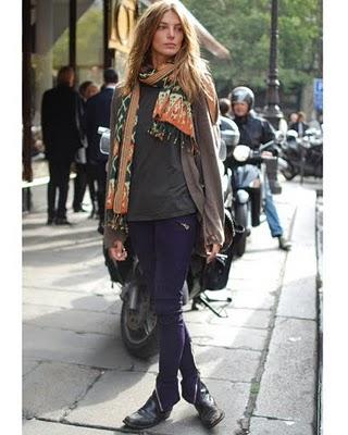 PARIS FASHION WEEK OCTOBER 2010.