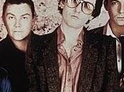 PULP, invitado piedra entre Oasis Blur