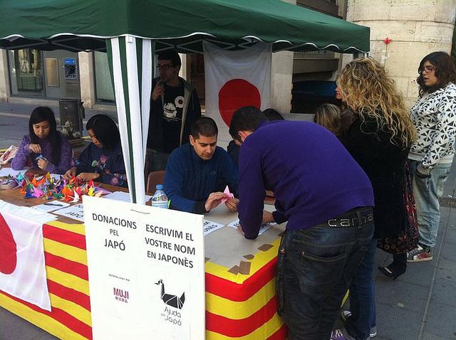 Campaña de donacion “Ajuda pel Japó” en Manresa