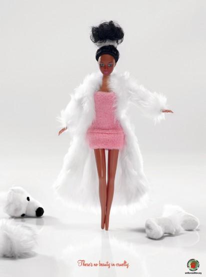 No al uso de pieles, con Barbie como protagonista