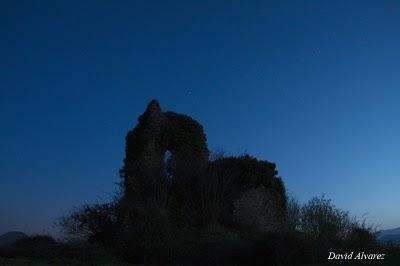 Un castillo a la luz de la luna