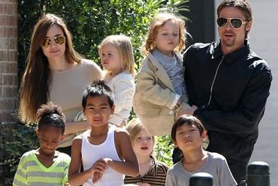 La familia Jolie-Pitt recibe la primavera juntos