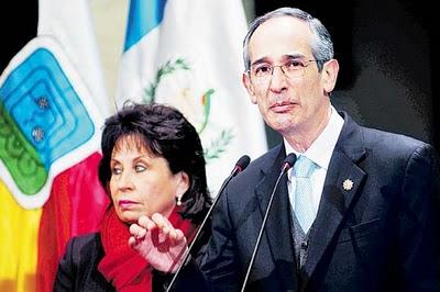 Críticas a la pareja presidencial guatemalteca por el divorcio con fin electoral