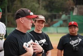 Exitosas las clínicas de capacitación de beisbol juvenil en el D. F.