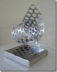 sculptural-flower-pot