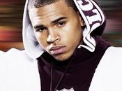 Chris Brown rompe ventana después preguntaran Rihanna