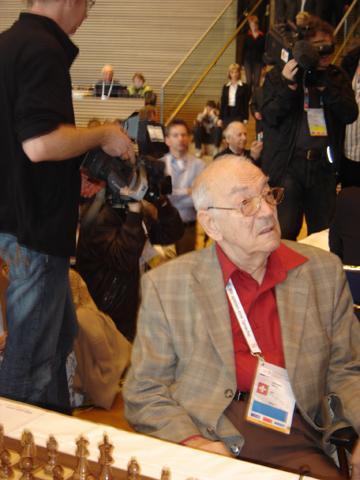 VIKTOR LVOVICH, 80 AÑOS Y CEREBRO DE GRAN MAESTRO VIKTOR LVOVICH, 80 AÑOS Y CEREBRO DE GRAN MAESTRO