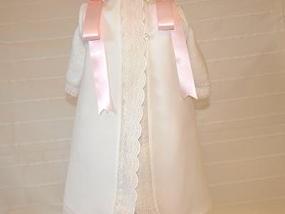 Batón blanco con jersey blanco y rosa