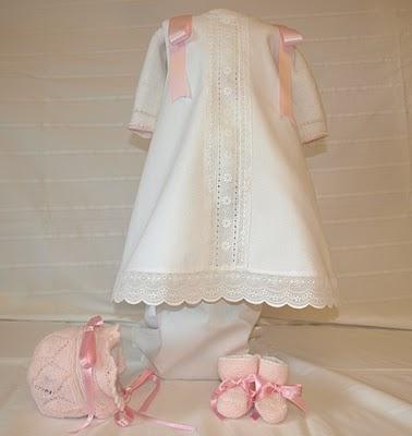 Batón blanco con jersey blanco y rosa