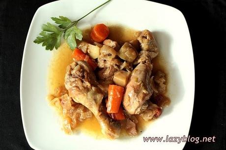 Pollo cocinado sin prisas en cocotte Pollo cocinado sin prisas en cocotte