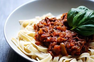 Fetuccini a la boloñesa