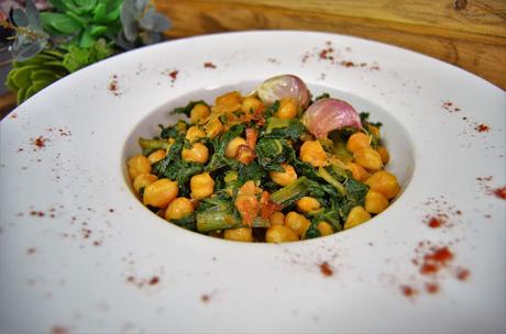 garbanzos refritos con acelgas, garbanzos efritos con espinacas, garbanzos refritos con acelgas o espinacas, garbanzos refritos, garbanzos con acelgas, garbanzos con espinacas, recetas de garbanzos, las delicias de mayte,