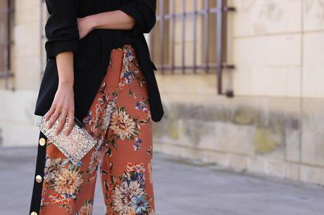 Vestidos de fiesta y palazzo sport con Valvoa Moda look de fiesta con pantalon palazzo con botones lateral y blazer