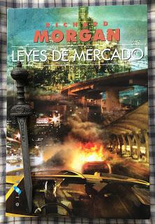 Portada del libro Leyes de mercado, de Richard Morgan