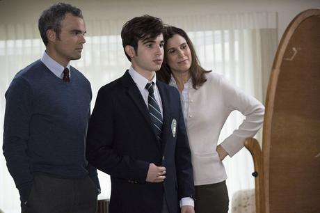 Rise Star, Ted Sutherland, desciende la desgarradora escena de 'Izquierda atrás'