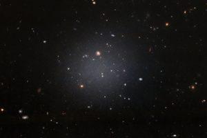 Una galaxia sin materia oscura