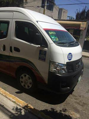 USUARIOS DE SERVICIO PÚBLICO DEFIENDEN SUS PERTENENCIAS Y ENFRENTAN A GOLPES A LOS ASALTANTES