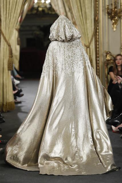 El glamour del Orient Express se pasea por Atelier Couture de la mano del diseñador Emilio Salinas El glamour del Orient Express se pasea por Atelier Couture de la mano del diseñador Emilio Salinas