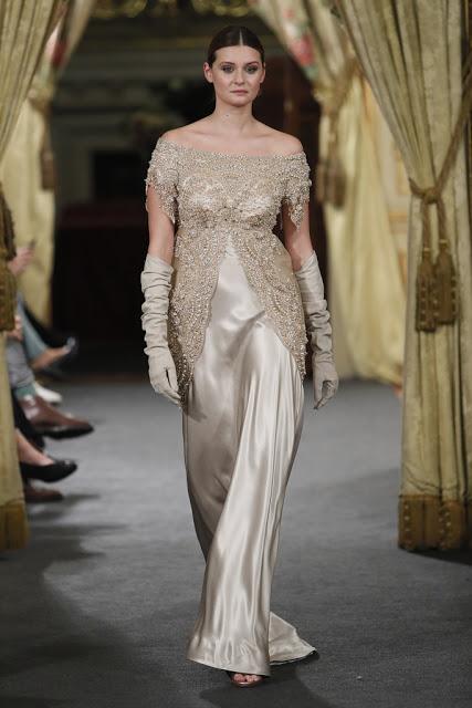 El glamour del Orient Express se pasea por Atelier Couture de la mano del diseñador Emilio Salinas El glamour del Orient Express se pasea por Atelier Couture de la mano del diseñador Emilio Salinas