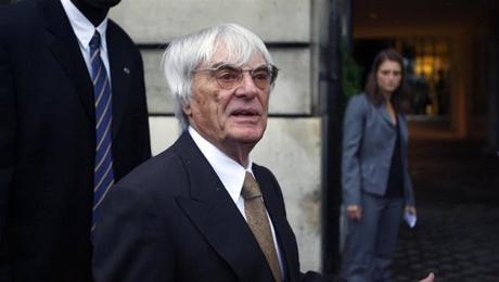 Ecclestone respalda la idea de igualar los motores de F1 | Critica a Liberty Media Ecclestone respalda la idea de igualar los motores de F1 | Critica a Liberty Media