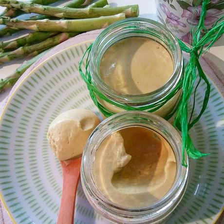 Yogur salado de espárragos y atún: Cocina con probióticos y prebióticos para mejorar tu salud