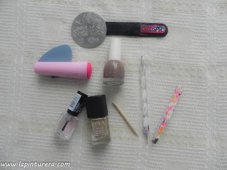 ¿Qué tengo en mi escritorio? (cosmética y organización) 06 manicuras