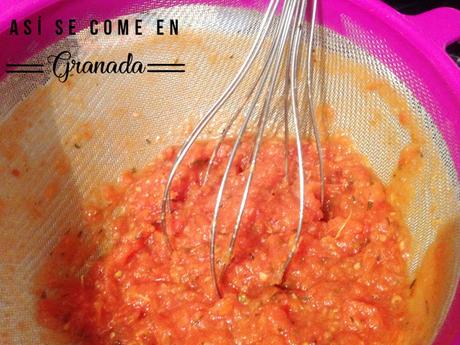 Rape con jugo de tomate asado y caviar de pimiento Rape con jugo de tomate asado y caviar de pimiento
