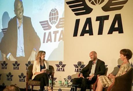 Dietrich anunció una rebaja de tasas para las Aerolineas internacionales Dietrich anunció una rebaja de tasas para las Aerolineas internacionales