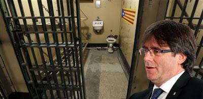 Carles Puigdemont carga en prisión contra el Rey Felipe.
