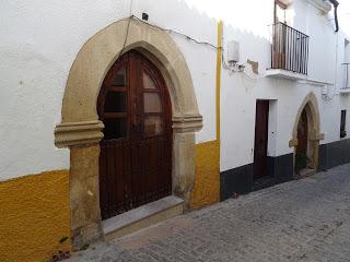 Imagen del mes: portadas ojivales del barrio medieval de Alburquerque