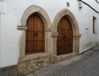 Imagen del mes: portadas ojivales del barrio medieval de Alburquerque