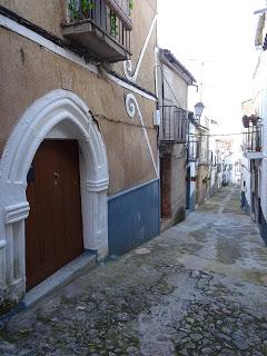 Imagen del mes: portadas ojivales del barrio medieval de Alburquerque