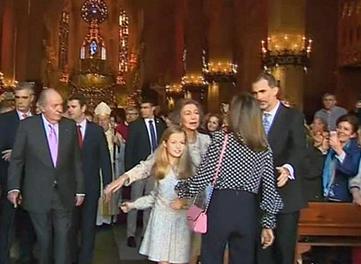 el villano arrinconado, humor, chistes, reir, satira, Felipe VI, Juan Carlos I, Letizia