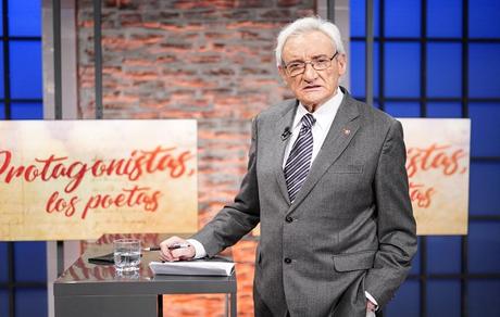 Luis del Olmo declama un poema evangélico en TVE