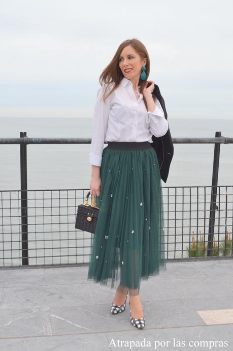 FALDA DE TUL Y CAMISA BLANCA