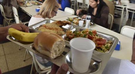 Argentina. En la Universidad Nacional de Córdoba, se inauguró una cantina atendida por personas trans.