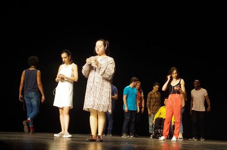 Opinión de The show must go on de la Compañía Nacional de Danza y con coreografía de Jérôme Bel Opinión de The show must go on de la Compañía Nacional de Danza y con coreografía de Jérôme Bel